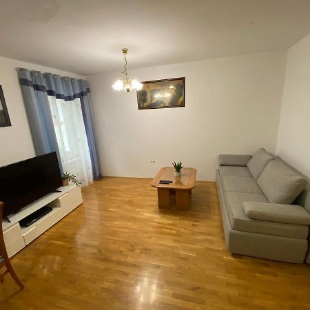 Shadi Apartment Koper Eksteriør billede