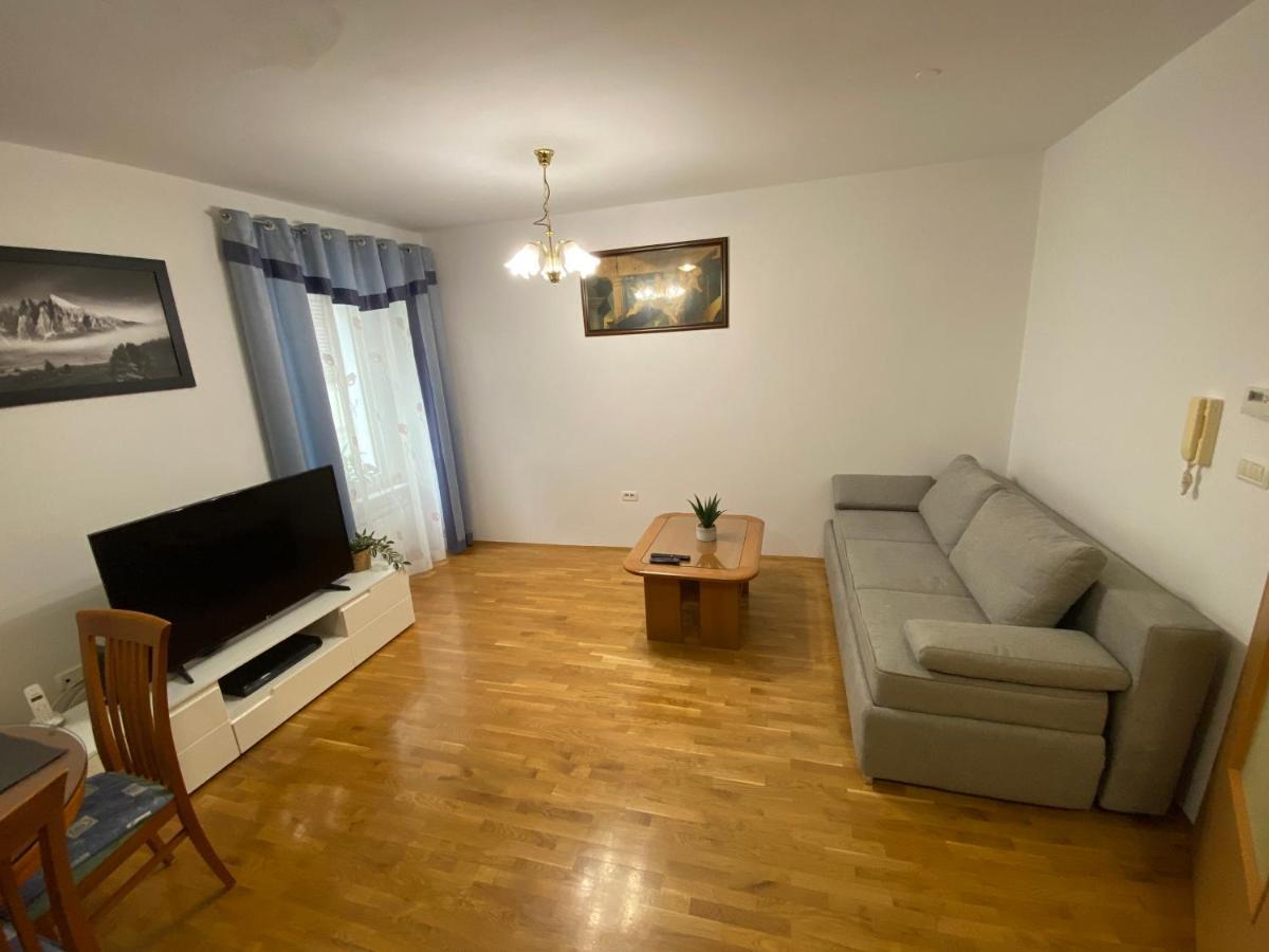 Shadi Apartment Koper Eksteriør billede