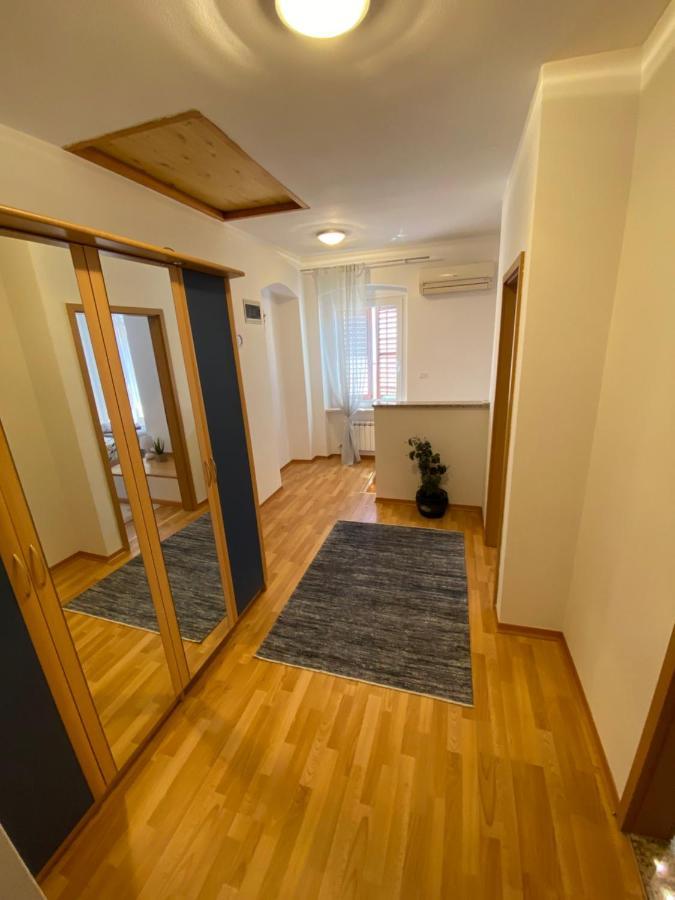 Shadi Apartment Koper Eksteriør billede