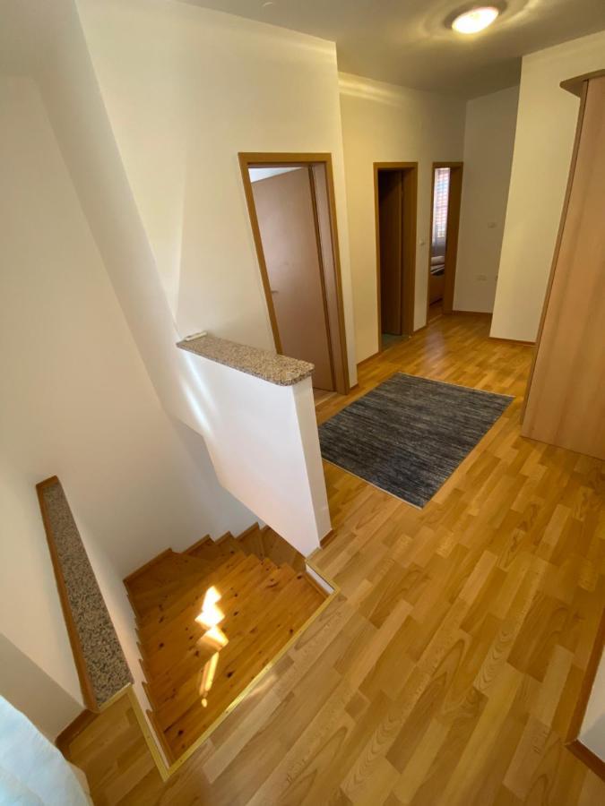 Shadi Apartment Koper Eksteriør billede